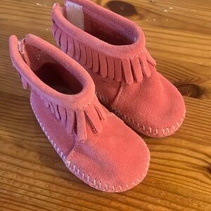 Fringed back flap booties pink leather Velcro closures in back for easy on/off 2